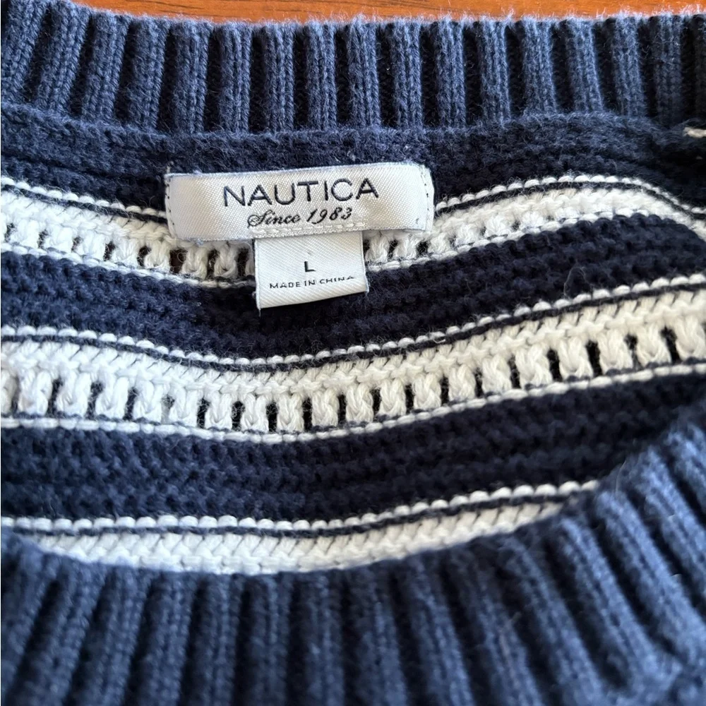 Nautica Navy Blue and White Braided Striped Crewneck Sweater size Large
